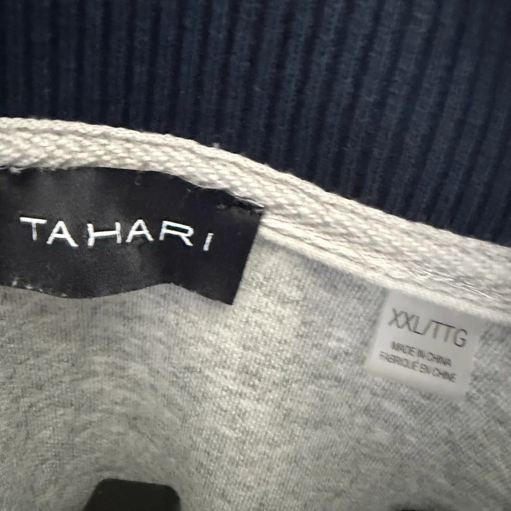 Tahari Women's Gray Zip-Up Top - Picture 3 of 8